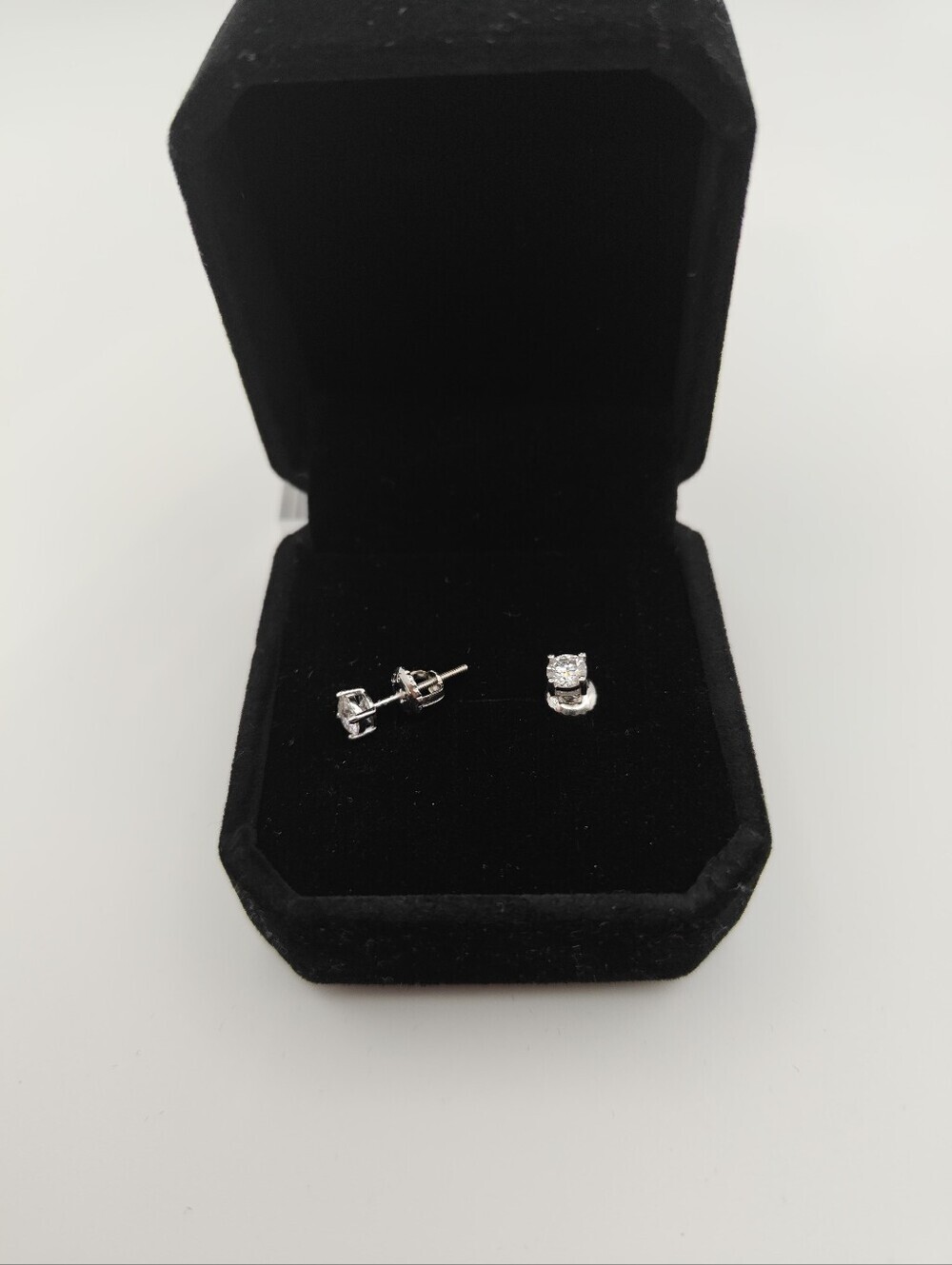 4MM 925S Silver PLATED IN WHITE GOLD Studs silver 25